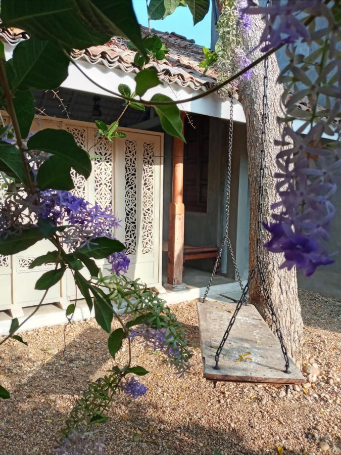 N 34 Otel Mirissa Dış mekan fotoğraf