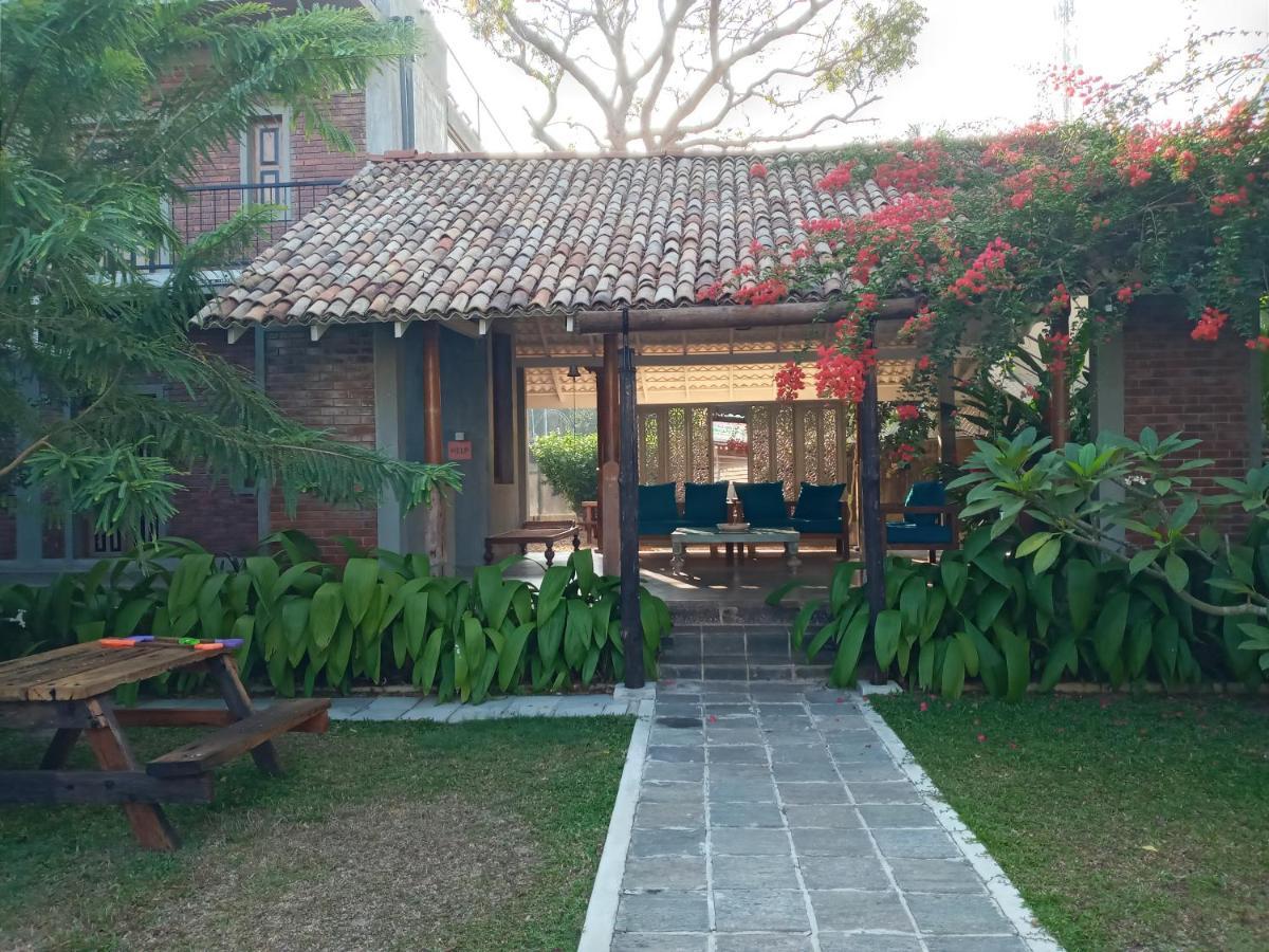 N 34 Otel Mirissa Dış mekan fotoğraf