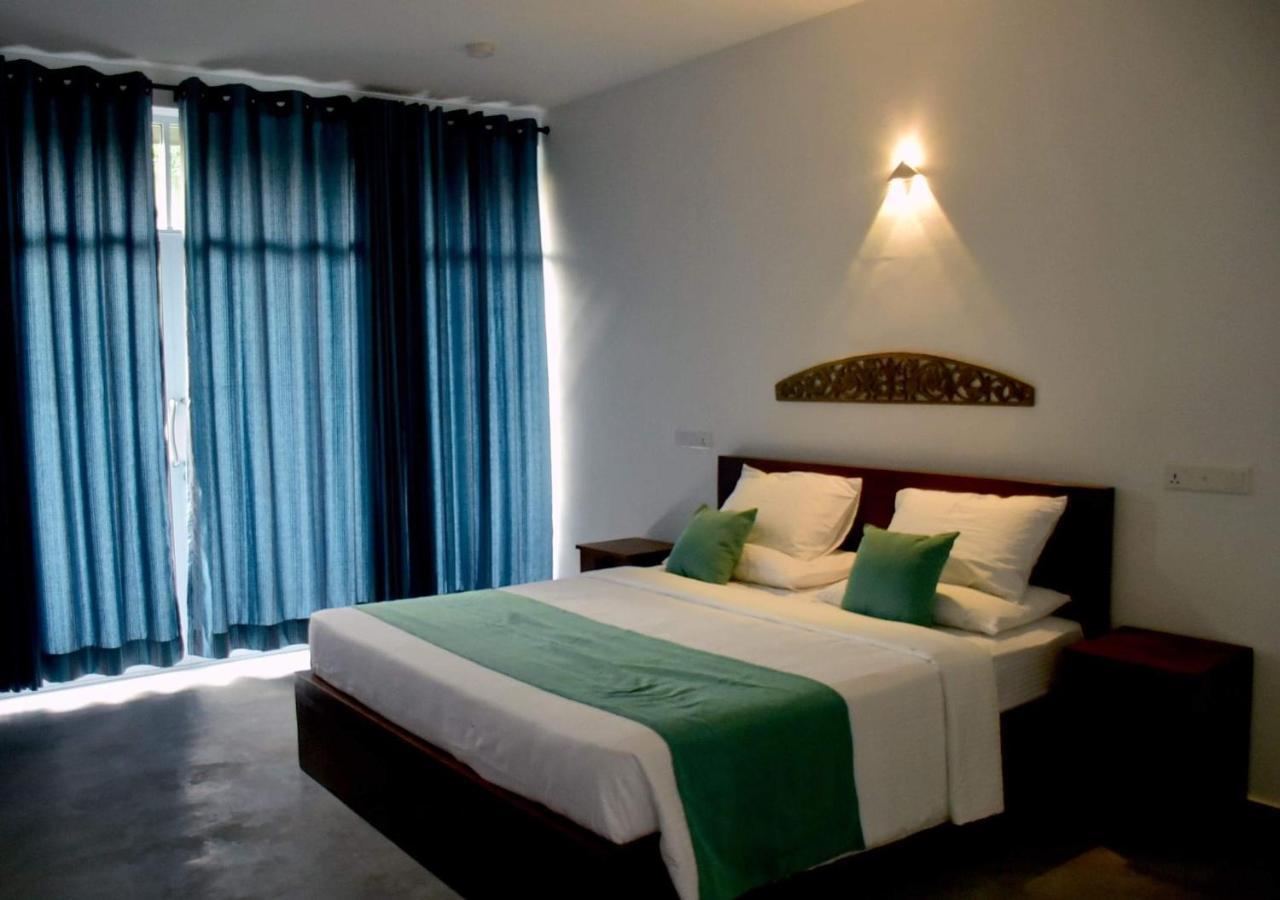 N 34 Otel Mirissa Dış mekan fotoğraf