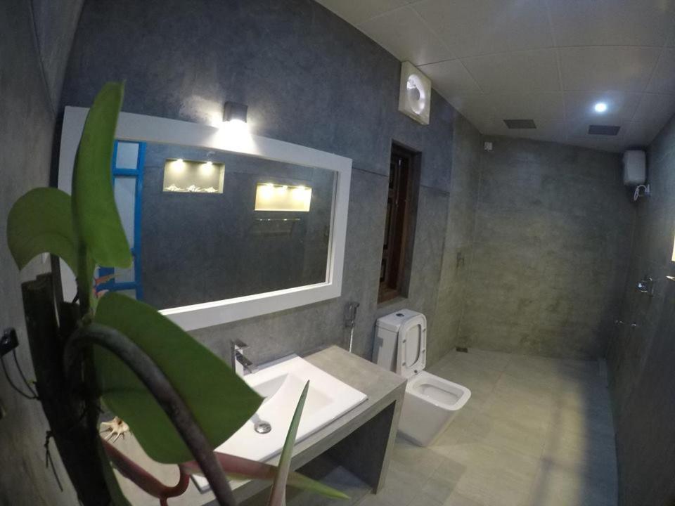 N 34 Otel Mirissa Dış mekan fotoğraf
